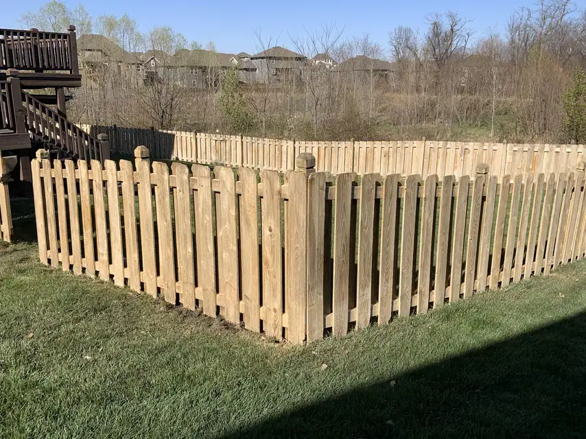 Soft washing fences after ksplash