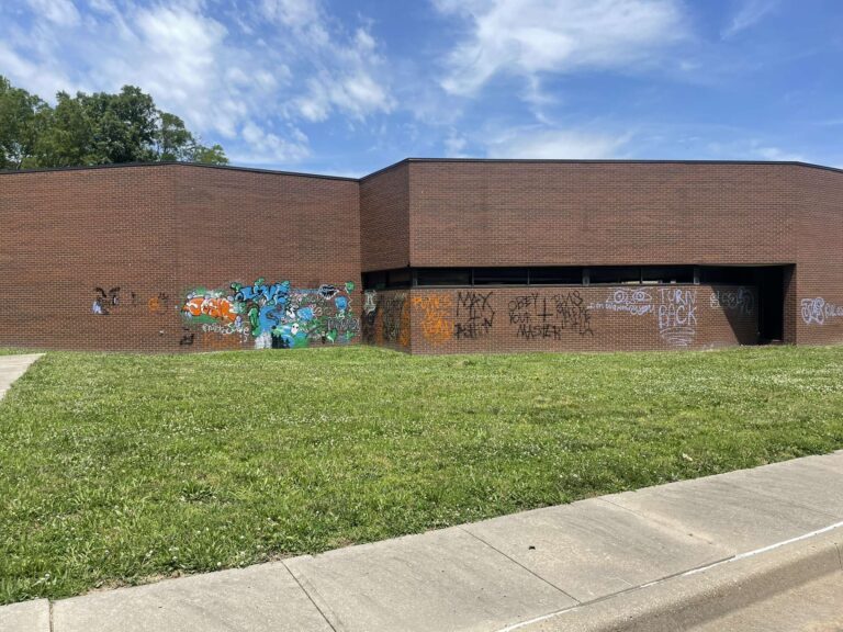 Restaurant concrete before cleaning β Slaps BBQ, Kansas City