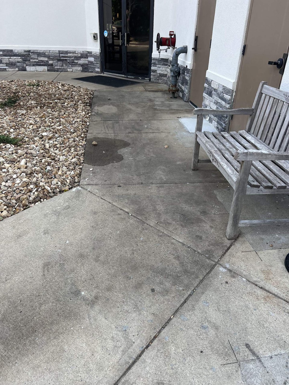 Hampton Inn Concrete Cleaning Before