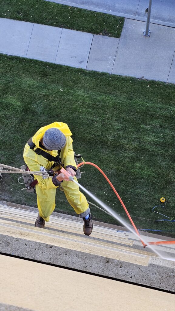 Hi-Rise Building Washing – Kansas City, MO | KC Splash