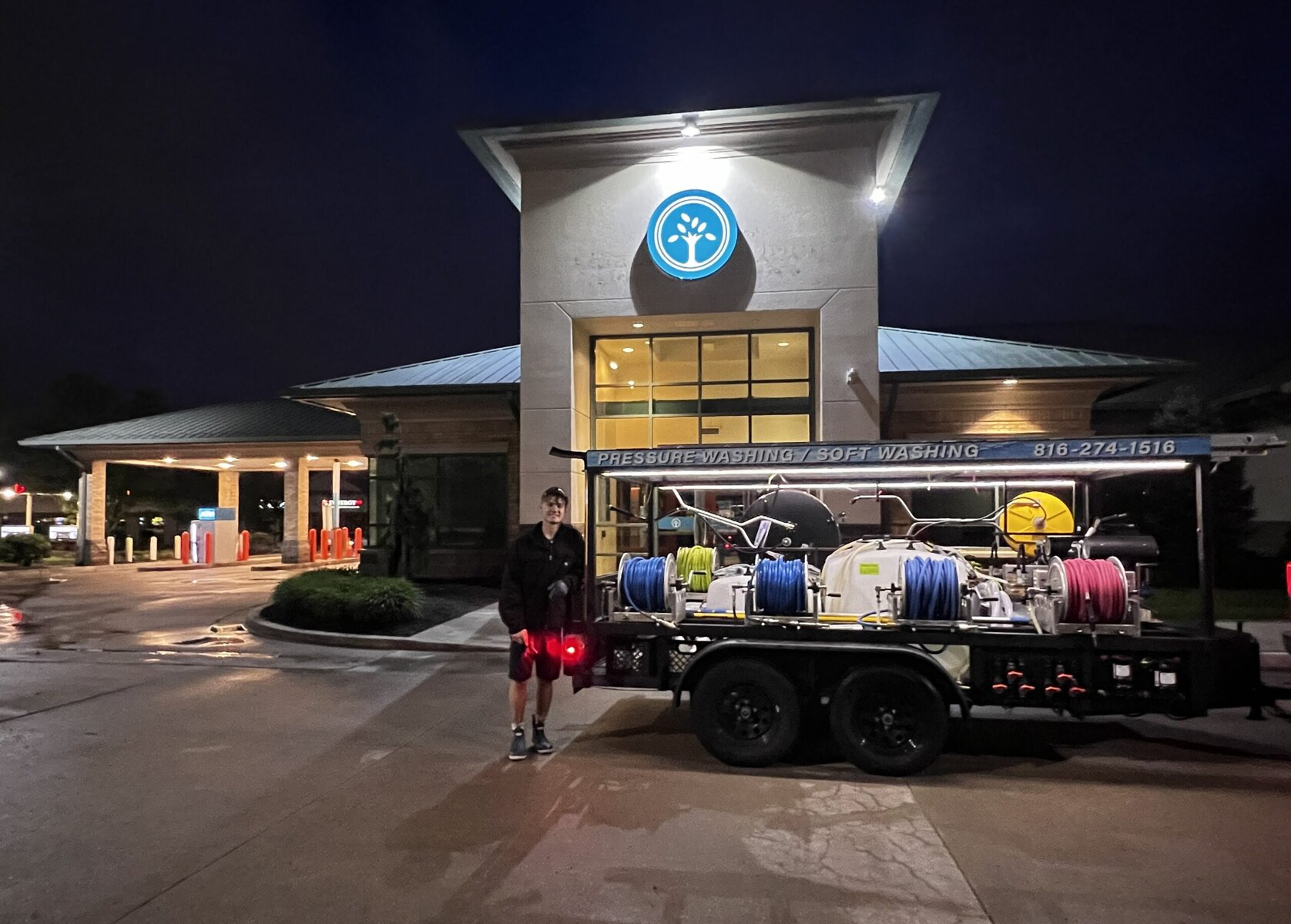 KC Splash commercial pressure washing in Lenexa, KS