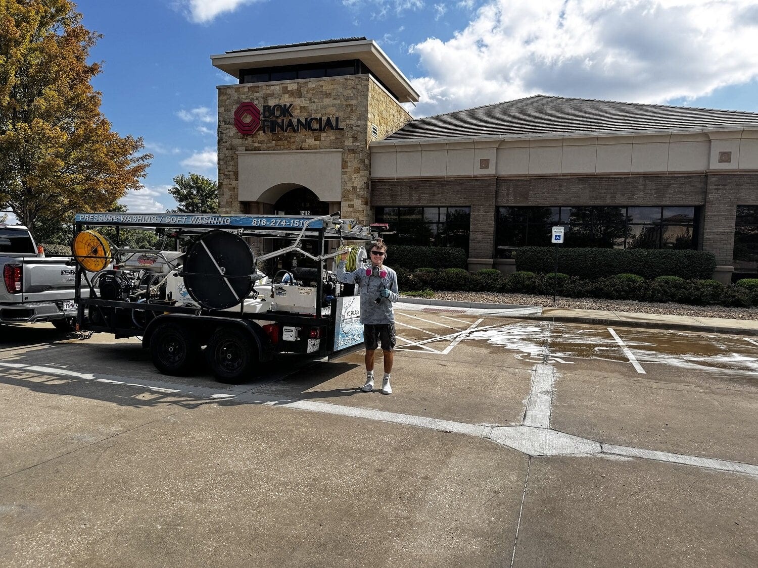 KC Splash commercial pressure washing in Overland Park, KS