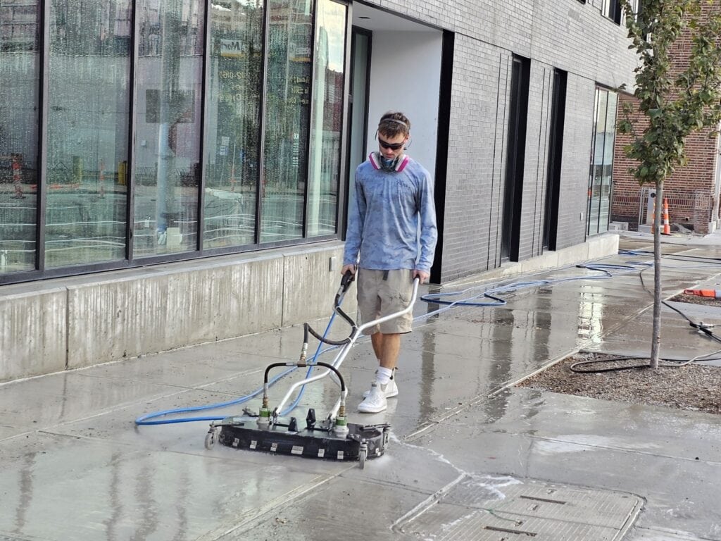 Commercial sidewalk cleaning in Riverside, MO by KC Splash
