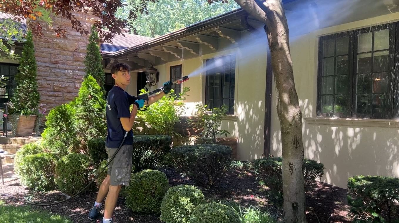 Soft washing siding and trim on a Leawood KS home by KC Splash
