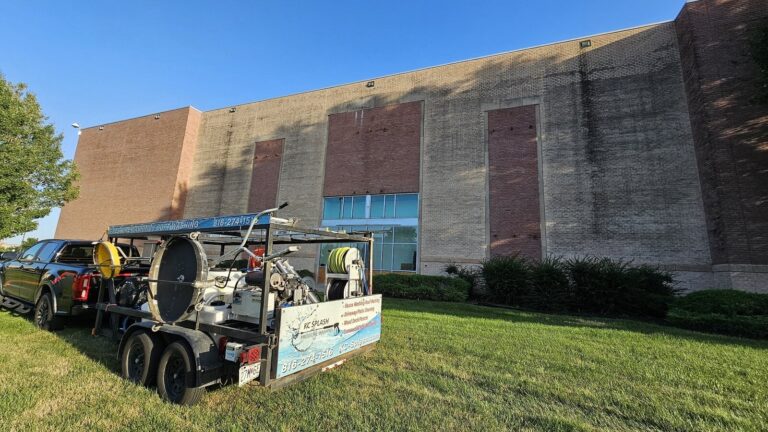 Dick’s Sporting Goods storefront before a KC Splash building wash — Kansas City