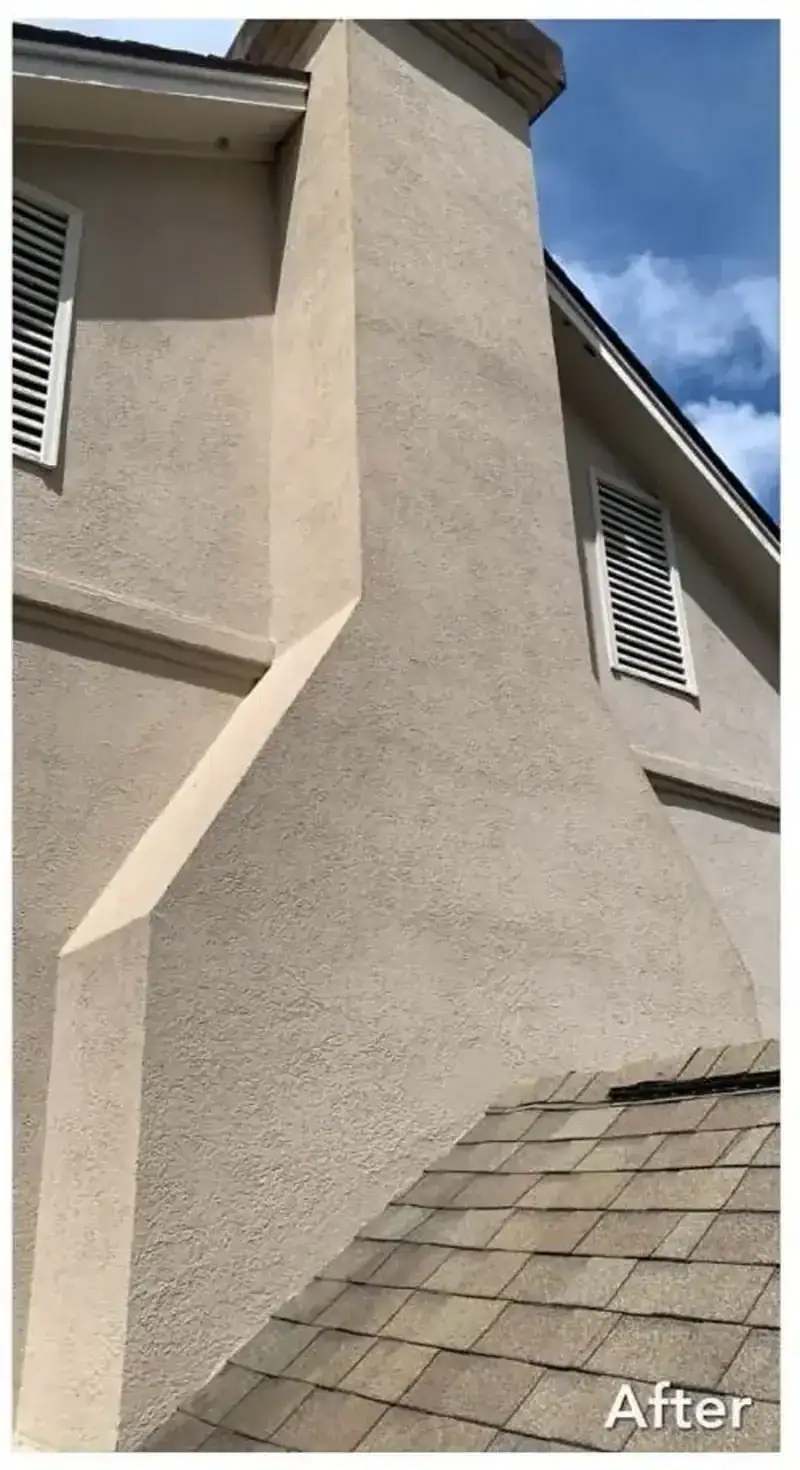 Clean stucco after a KC Splash soft wash in Parkville, Missouri